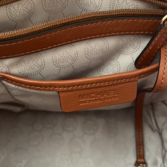 MICHAEL Michael Kors Cream and Brown Shoulder Bag - Picture 9 of 14